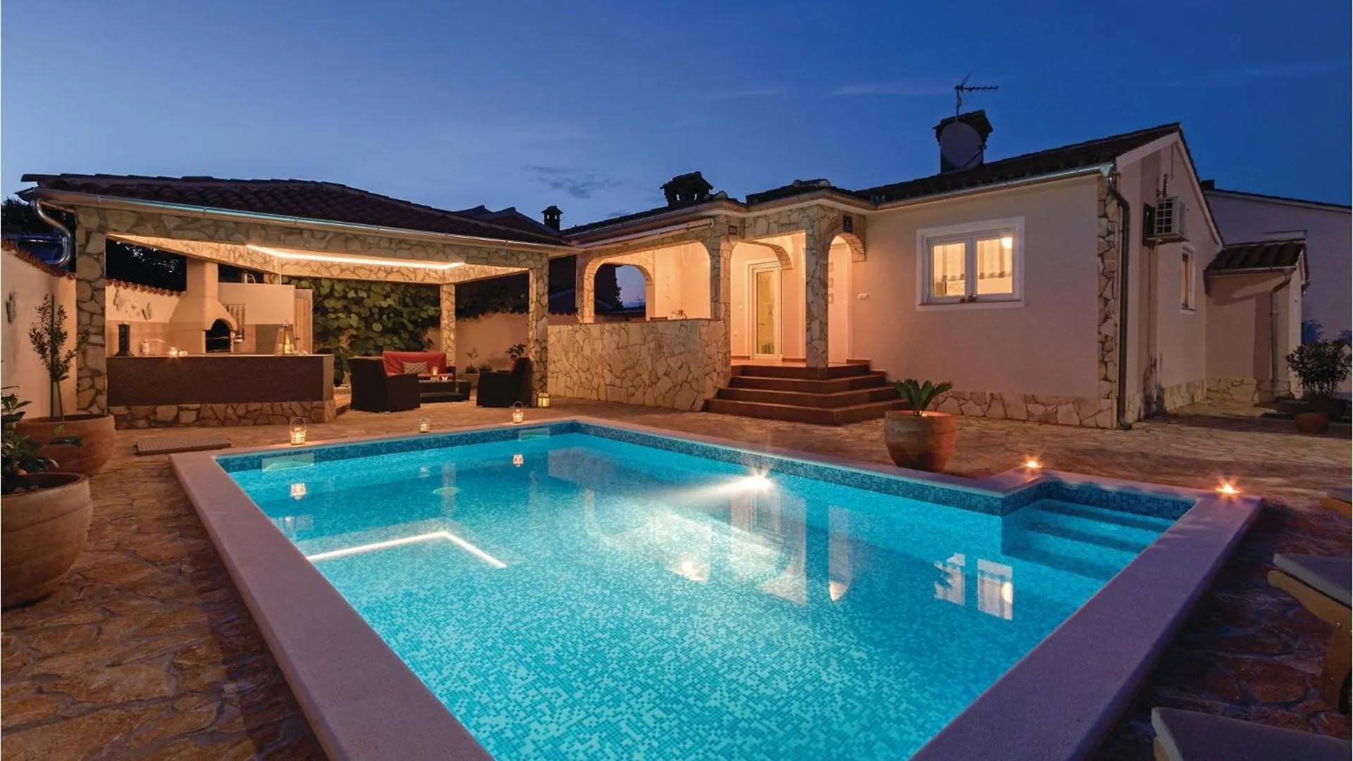 Gorgeous Home In Betiga With Wifi Barbariga Holiday home