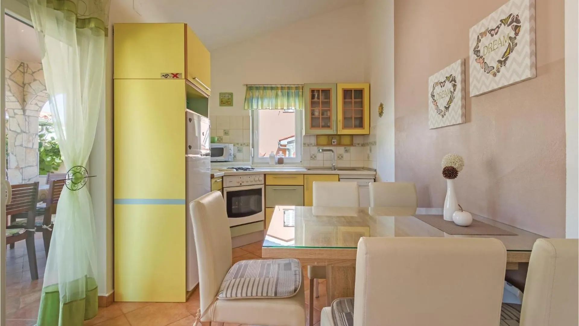 Gorgeous Home In Betiga With Wifi Barbariga 0*,